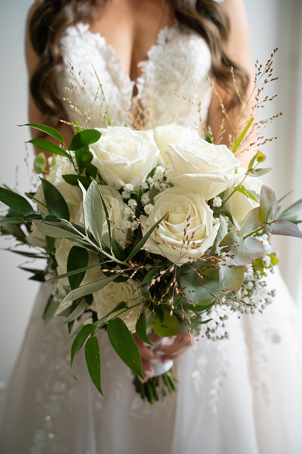 Bride holding flowers, Melbourne wedding photography
